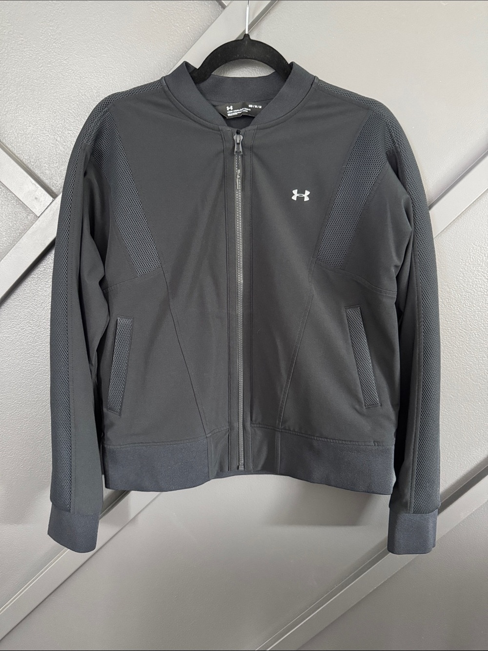 Under Armour womens black Full-Zip Performance Jacket